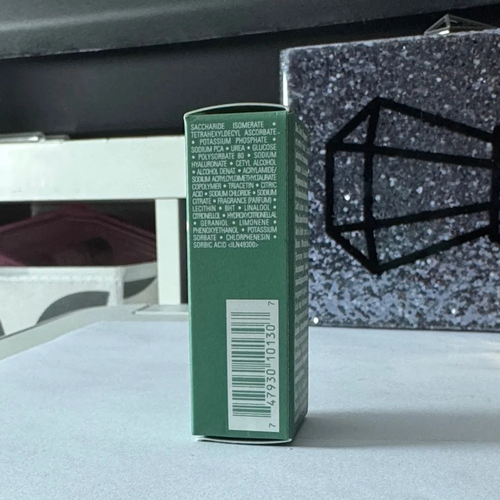 La Mer Moisturizing Soft Lotion - Picture 4 of 4